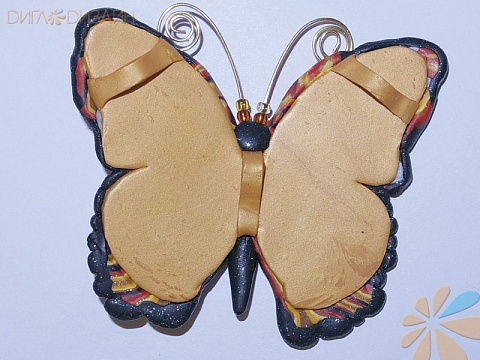Мастер-класс по созданию подвески-бабочки из полимерной глины: Шаг 10